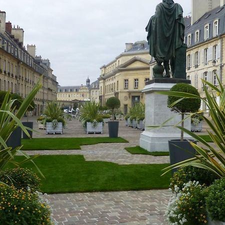 Port De Caen Haut De Gamme Apartment Bagian luar foto