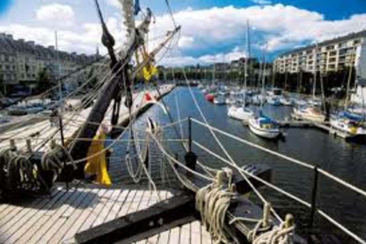 Port De Caen Haut De Gamme Apartment Bagian luar foto